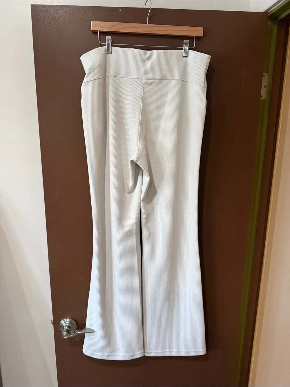 NWT Lululemon Ribbed Softstreme Flare Pant
